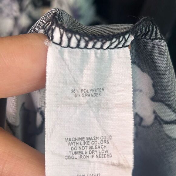 Cocomo Woman Black Floral Blouse 2X Button Front Ruffle Sleeve Lightweight Top - Picture 6 of 10